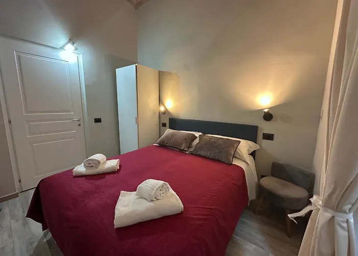 Holidays Hostel *